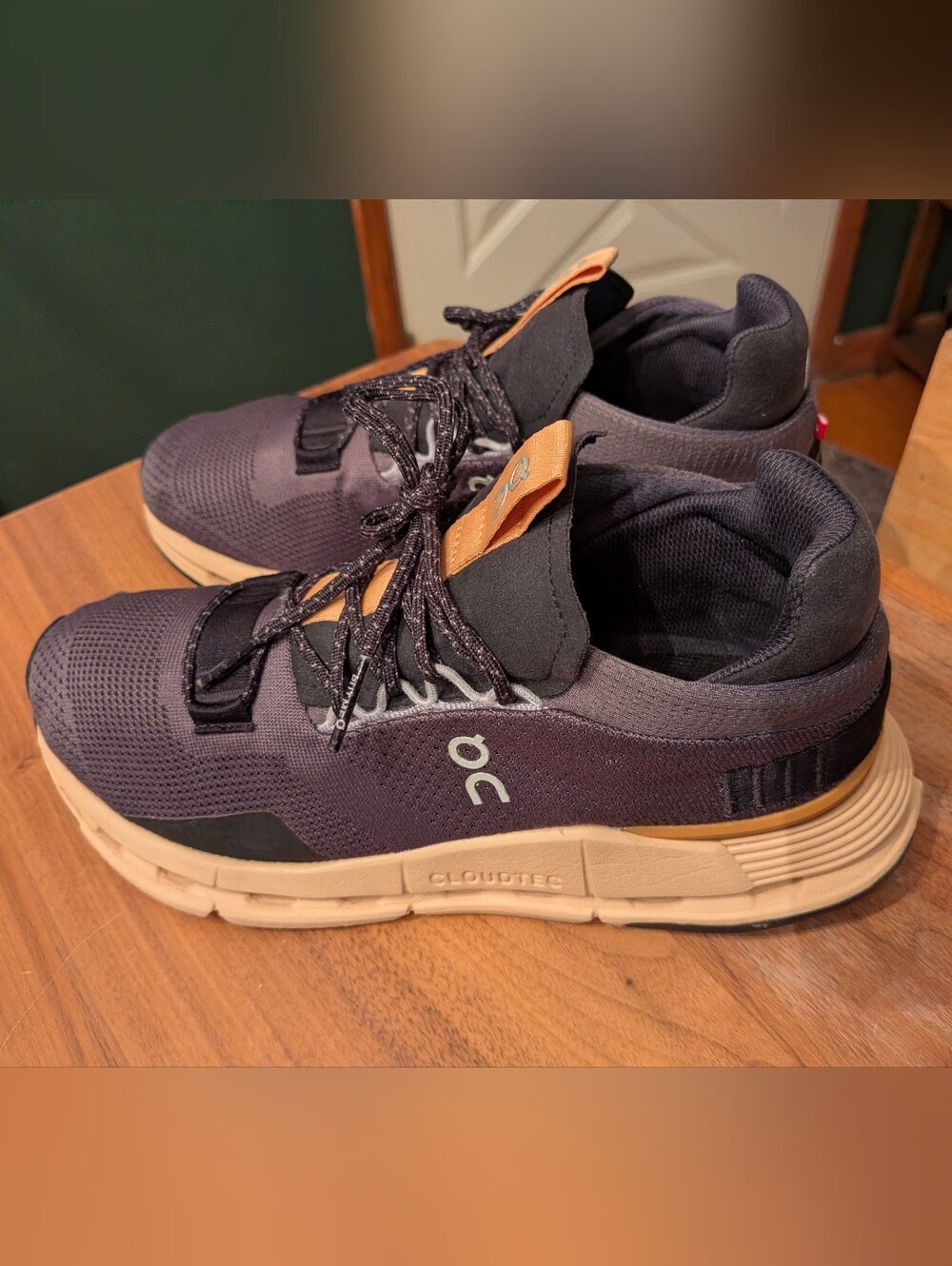 On Cloudnova Women's Size 8.5